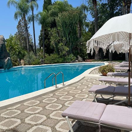 B&B La Villa Giardini Naxos Eksteriør billede