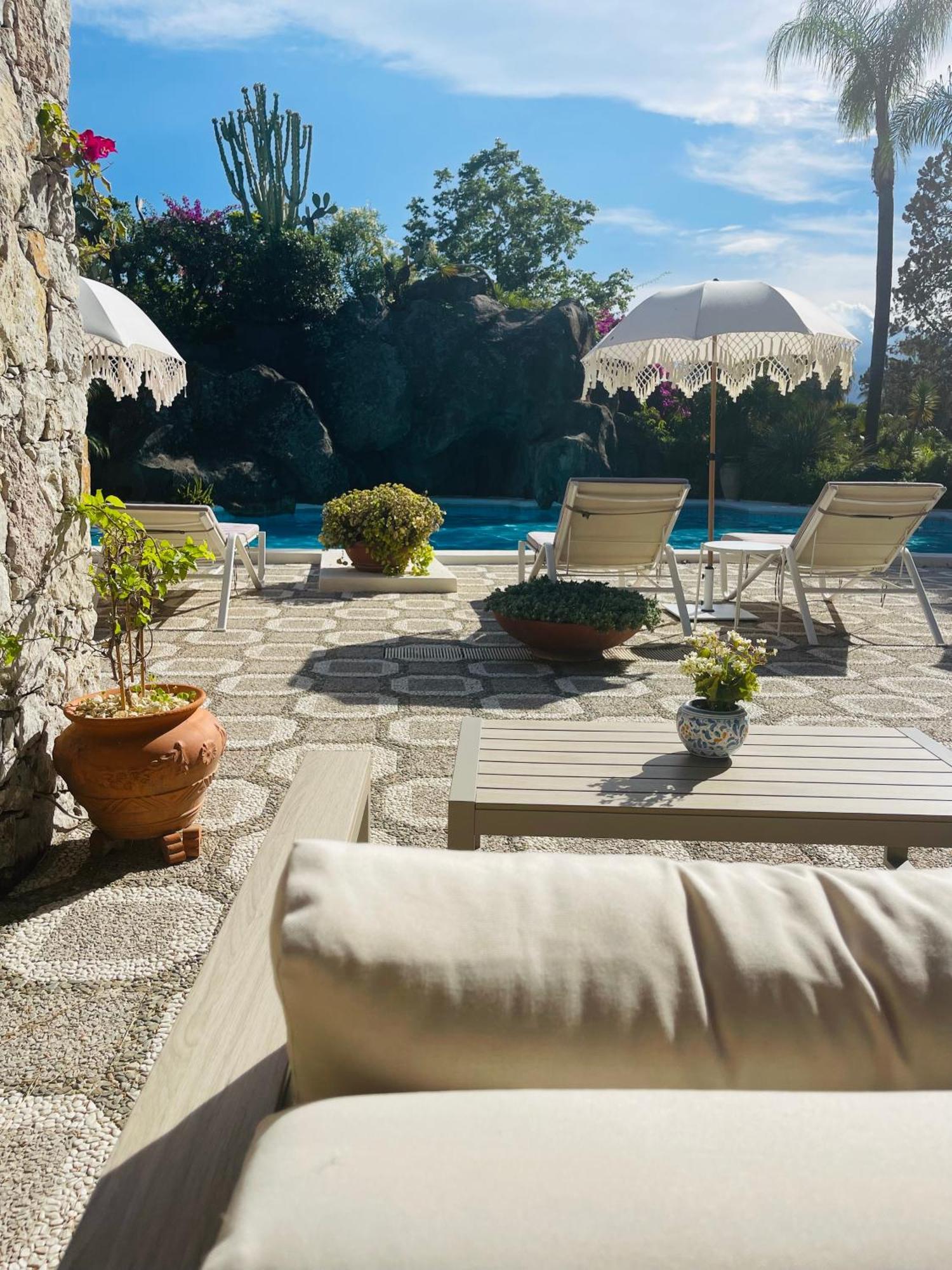 B&B La Villa Giardini Naxos Eksteriør billede