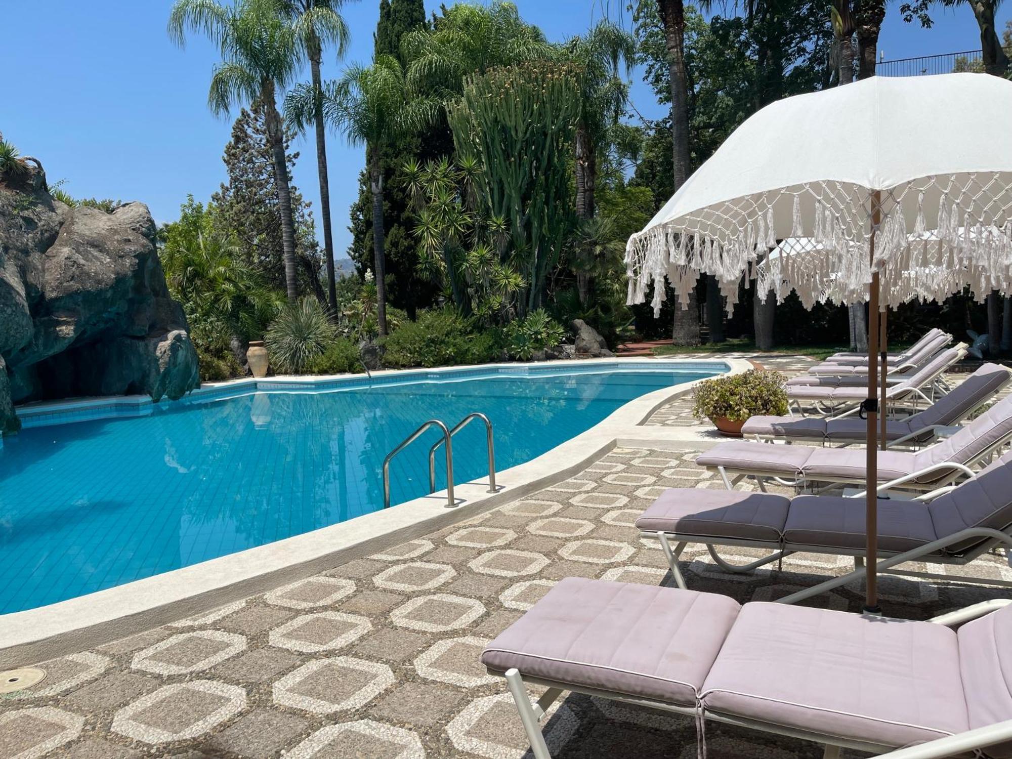 B&B La Villa Giardini Naxos Eksteriør billede