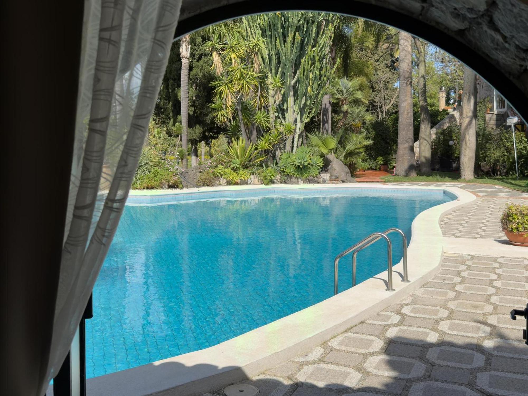 B&B La Villa Giardini Naxos Eksteriør billede