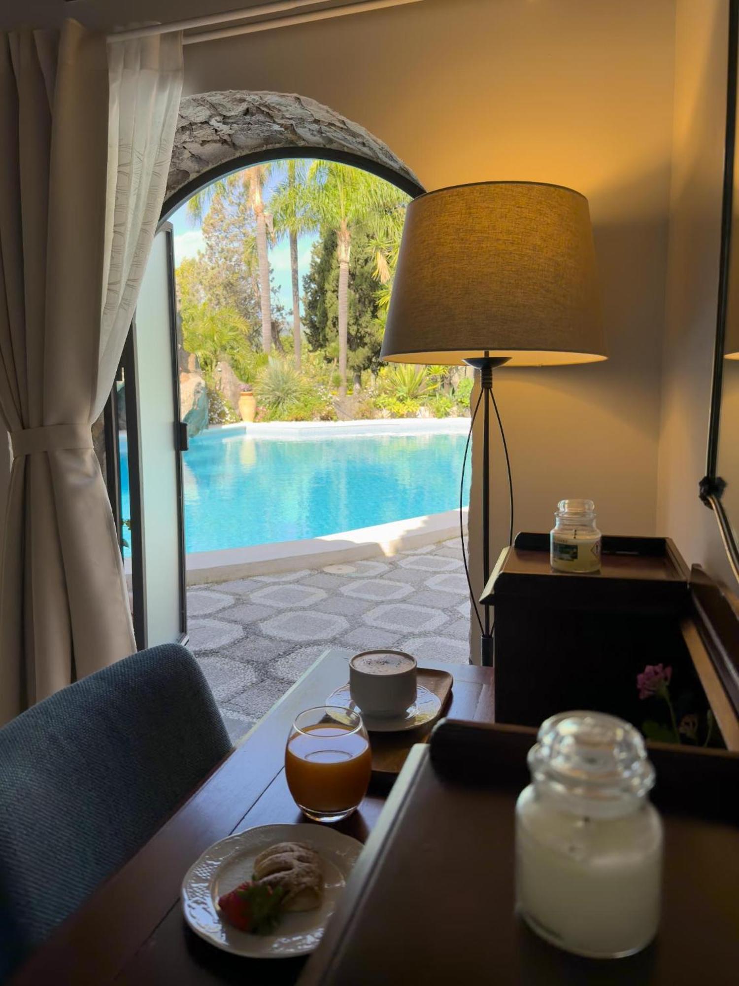 B&B La Villa Giardini Naxos Eksteriør billede
